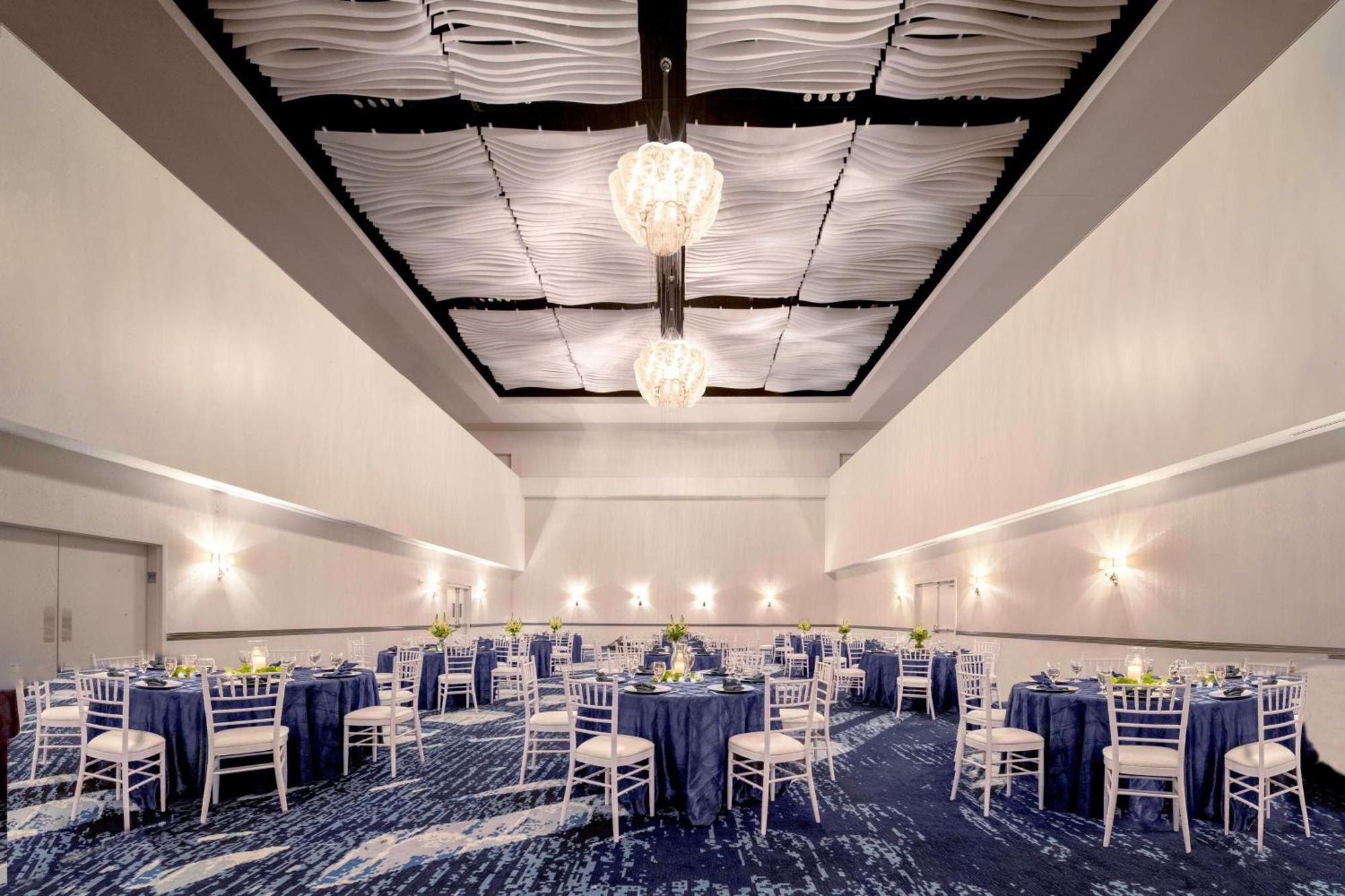 Sheraton Oklahoma City Downtown Hotel Exterior photo